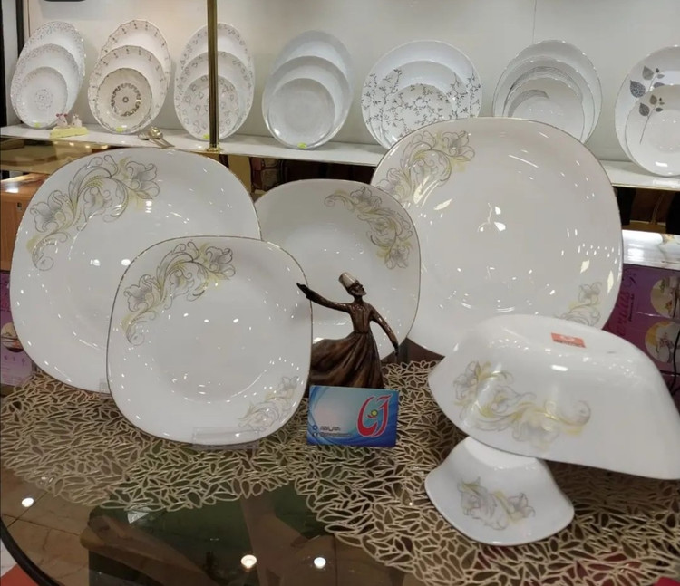 سرویس ارکوپال مقصود طرح برلین لب طلا 26پارچه صادراتی