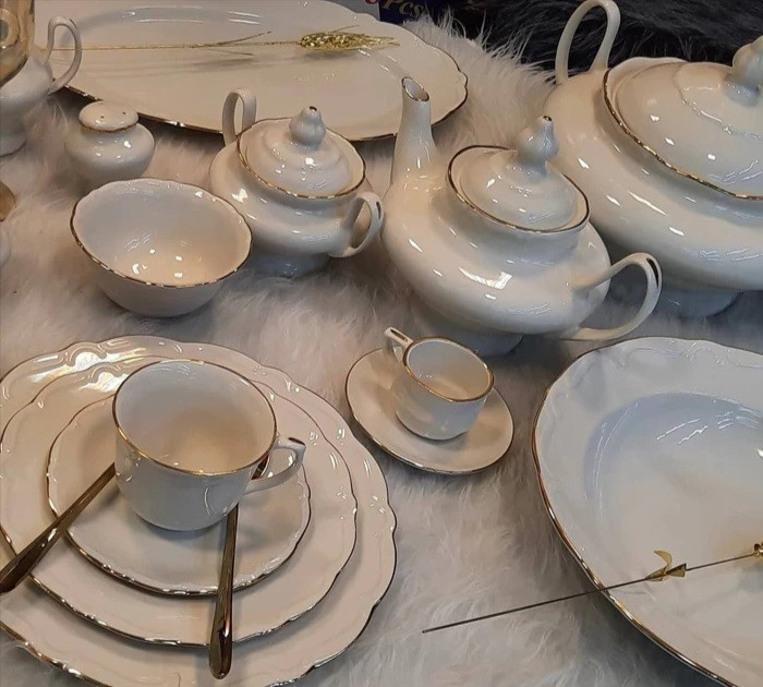 سرویس چینی پردیس طرح نلین ۹۸ پارچه بن چاینا ۱۲نفره